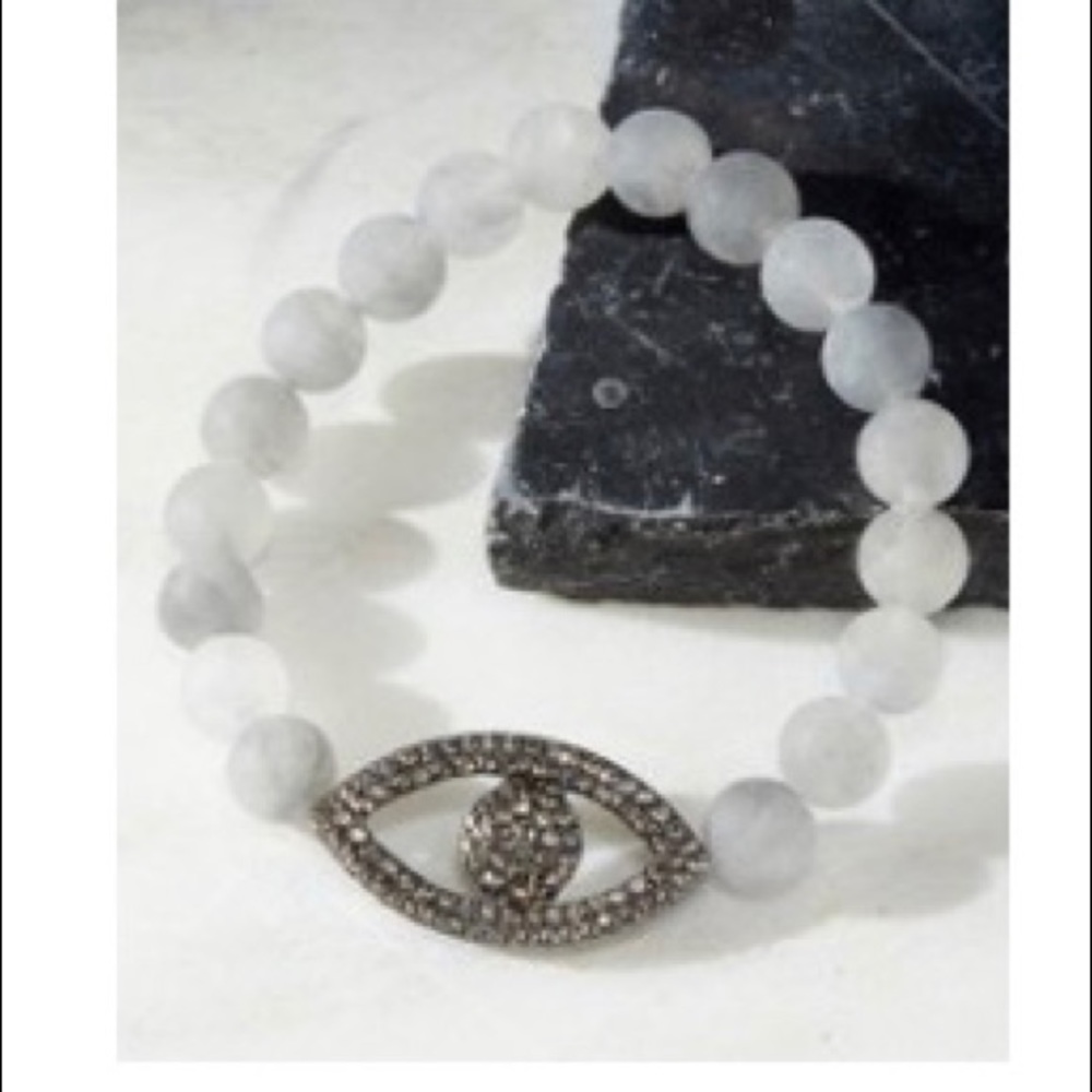 NWT Grey Quartz and Crystal Evil Eye bracelet